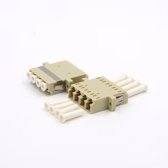 Fabricante profissional LC Upc para LC Upc Quad Om1 Om2 Adaptador de fibra óptica com flange para comunicação FTTH